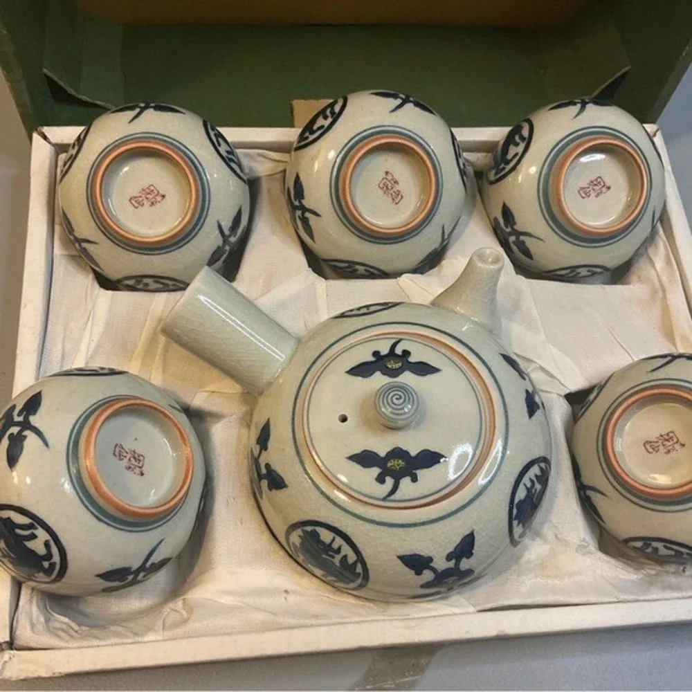 Vintage Japanese Ceramic Tea Set‎ Teapot Cups Blue Floral Design
